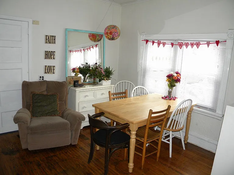 2215 Como Ave — Photo 11