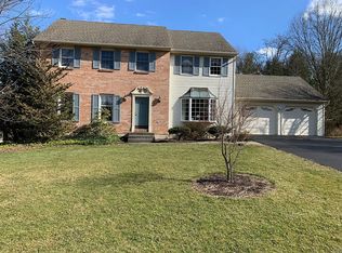 1949 Peach Tree Ln, Bethlehem, PA 18015
