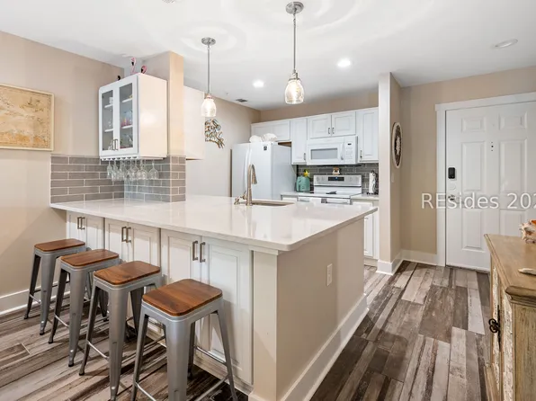 80 Paddle Boat Ln APT 809, Hilton Head Island, SC 29928
