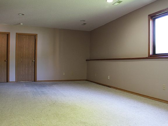 4th image of 2345 Eldridge Avenue E