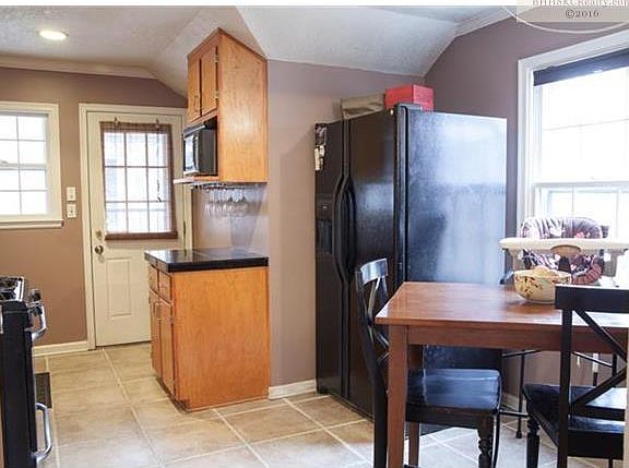 2nd image of 407 W 86th St