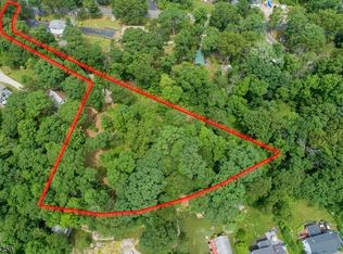 68 Espanong Rd, Lake Hopatcong, NJ 07849