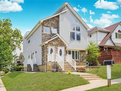 47 Rockwell Ave, Staten Island, NY, 10305