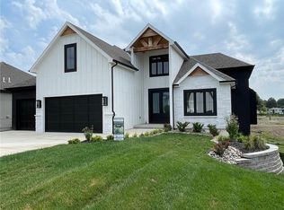 4709 NW Sienna Rdg, Riverside, MO 64150