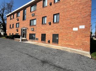 5205 Bass Pl SE #302, Washington, DC 20019