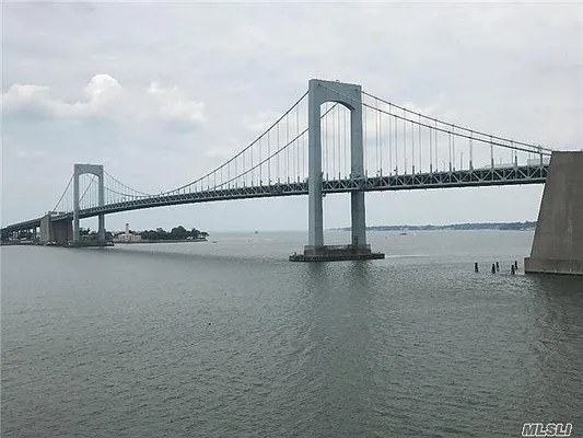 Sold by Lovett Realty, Inc. | media 47