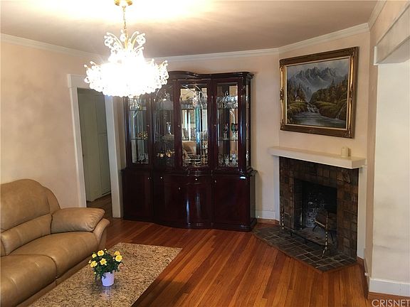 4th image of 1304 E Wilson Ave