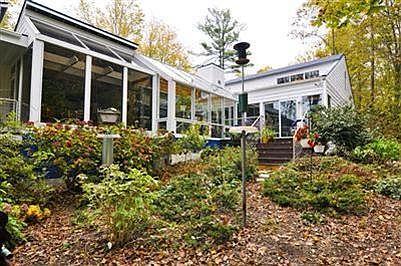 1st image of 2554 Lakeshore Dr