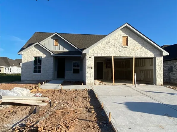 1226 Patriot Dr, College Station, TX 77845