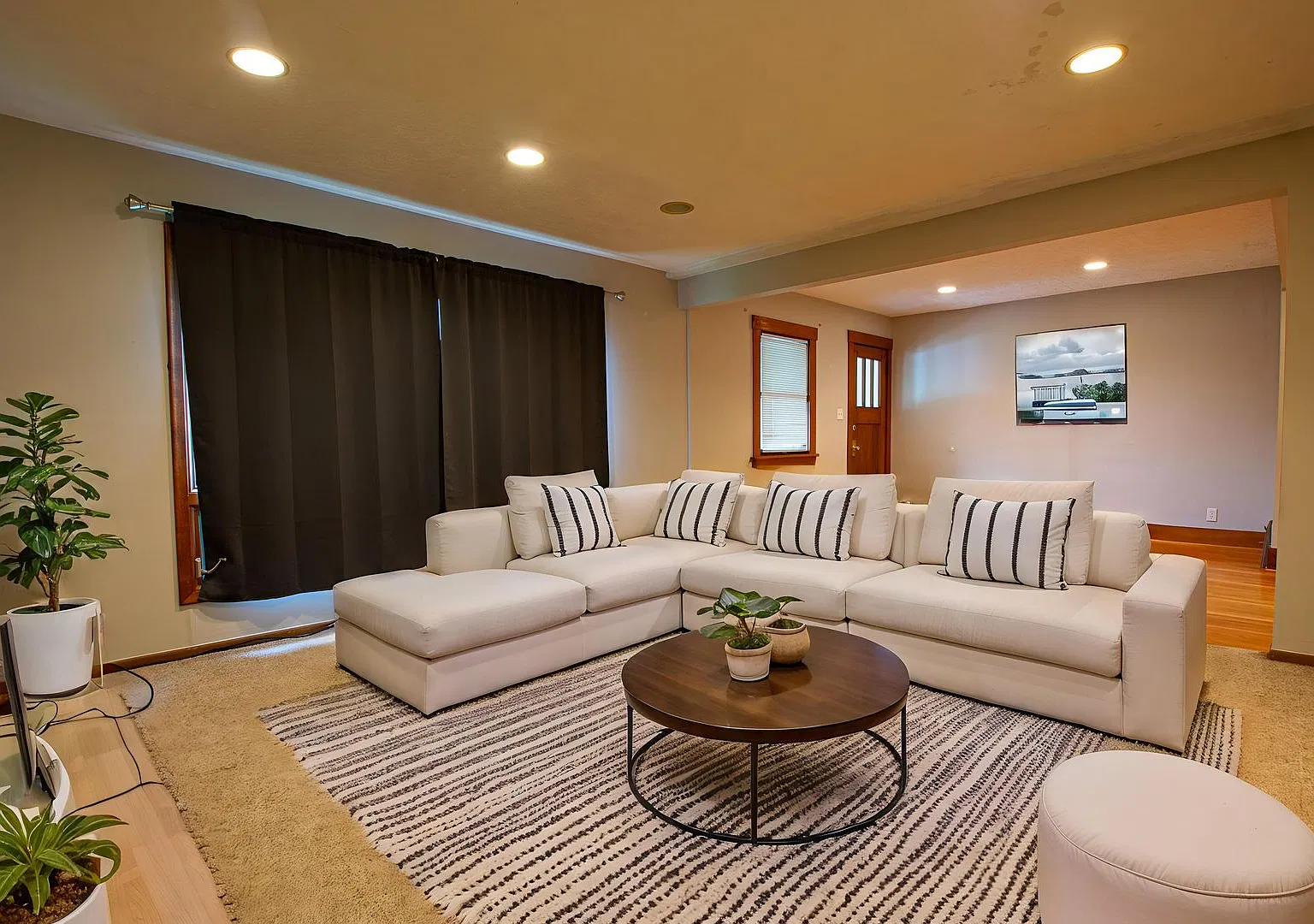 Ranch Style 3 Bedroom / 2 Bath Home near Askarben! — Photo 1