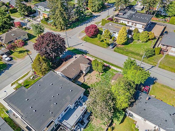 5th image of 15661 Roper Ave