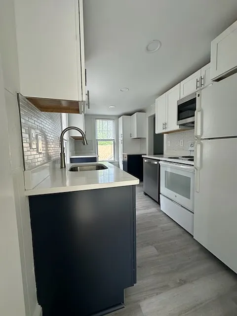 3 bed, 2470 sqft, $1,675 — Photo 3