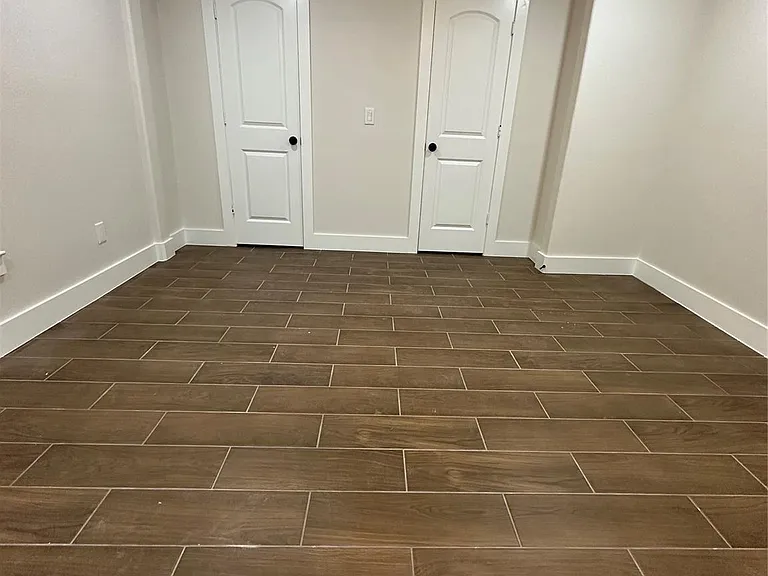 5924 Honeysuckle Dr — Photo 8