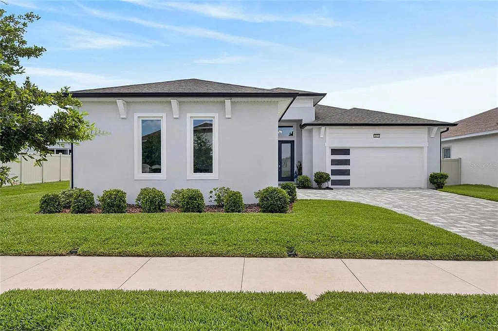 4 bed, 3.0 bath, 2497 sqft, $4,195 — Photo 3