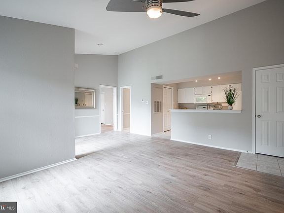 3rd image of 3312 Wyndham Cir APT 301