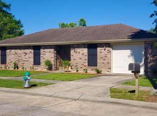 3517 Lena Dr, Chalmette, LA 70043