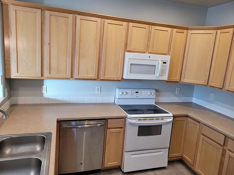 2109 Owens Ave #203 — Photo 3