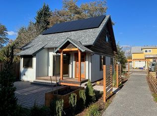 1004 Hull St, Hood River, OR 97031