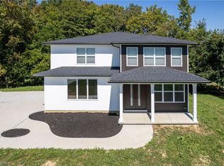 2373 Ridge Top Dr, Wadsworth, OH 44281