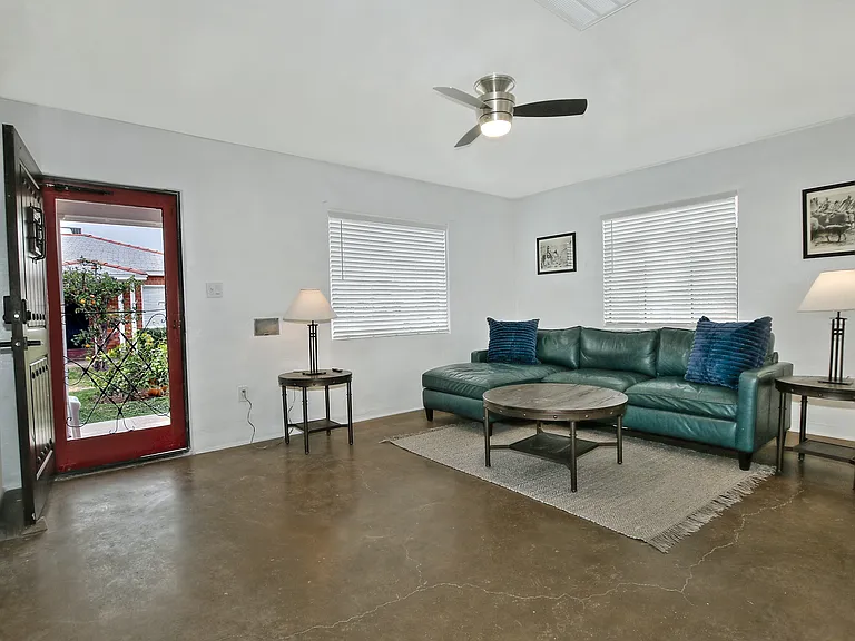 W Earll Dr — Photo 9
