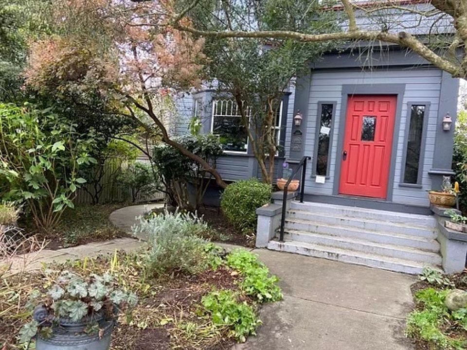 1st image of 2624 1st Ave N #26