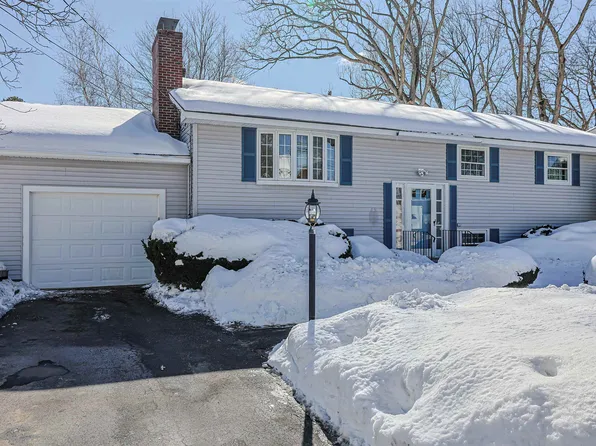 141 Donahue Drive, Manchester, NH 03103