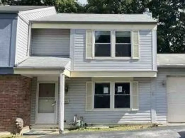 448 Hunting Creek Rd, Canonsburg, PA 15317