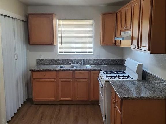 5th image of 3520 Y St APT 1