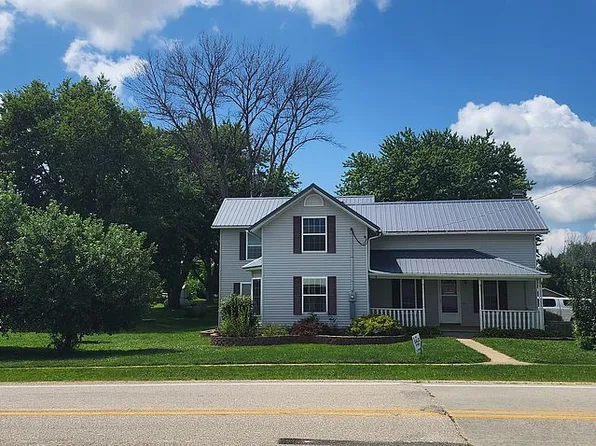 5926 Troy Mills Rd, Coggon, IA 52218
