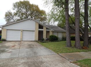 8210 Chestnut Forest Dr, Houston, TX 77088