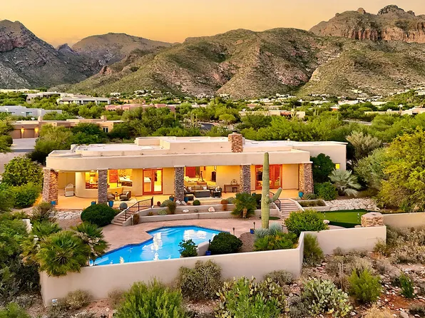 2202 E Quiet Canyon Dr, Tucson, AZ 85718
