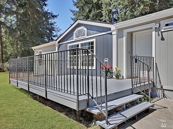 2nd image of 16904 11th Avenue Ct E