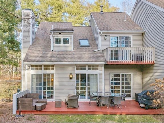 4th image of 9 Winnecunnet Dr #9