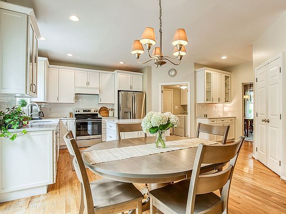 4th image of 35543 Turtle Hill Dr
