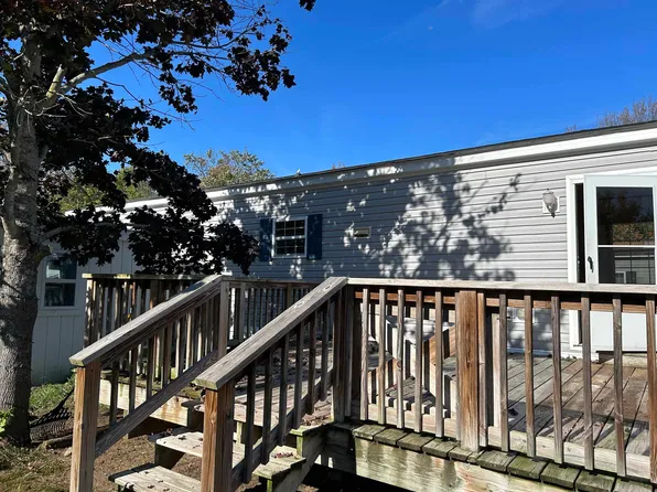 20 Old Henniker Road #18, Hillsborough, NH 03244