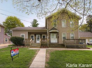 16 S Dayton St, Rockford, MI 49341