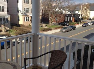 122 Elm St #2, Worcester, MA 01609