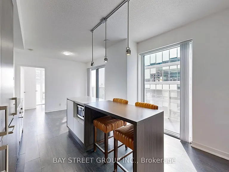 100 Harbour St #1210 — Photo 9