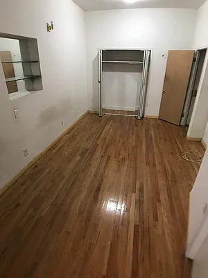 Rented by Roi Lidor, LREB | media 28