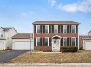 1622 Victoria Park Cir, Aurora, IL 60504