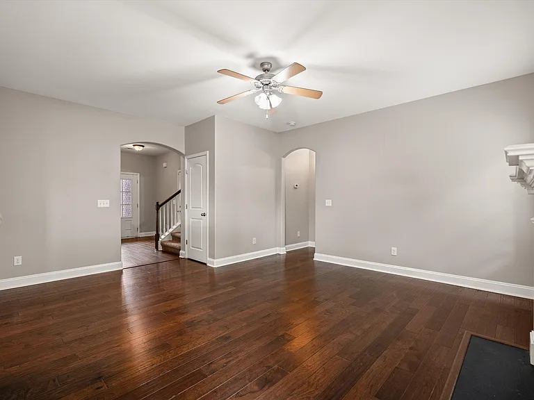 1102 Achiever Cir — Photo 14