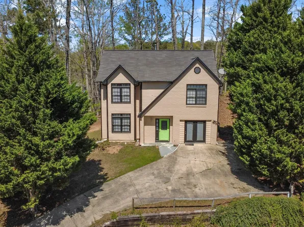 3460 Estate Lake Dr, Fairburn, GA 30213