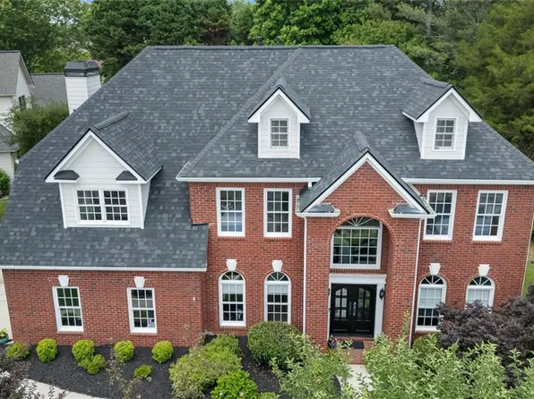 1820 Hunters Moon Dr, Alpharetta, GA 30005