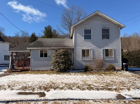 211 N Williamson Rd, Blossburg, PA 16912