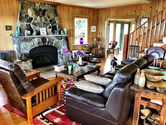 Indian Point Ln, Langley — Photo 4