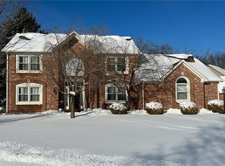 9904 Northwind Cir, Indianapolis, IN 46256
