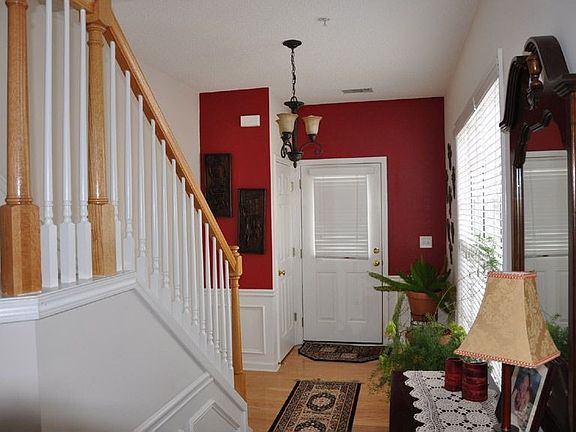 4th image of 292 Regent Sq