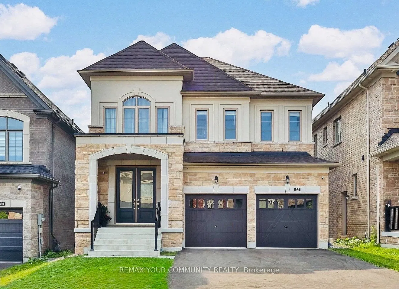 5 bed, $5,650 — Photo 1
