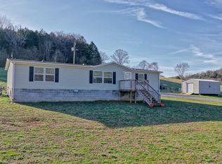 28 Young Rd, Buffalo Valley, TN 38548