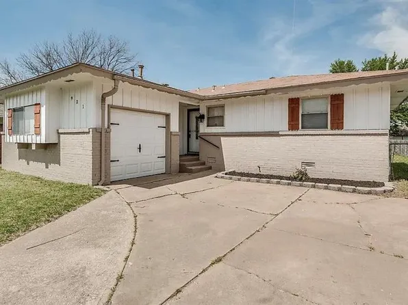 921 W Rulane Dr, Midwest City, OK 73110